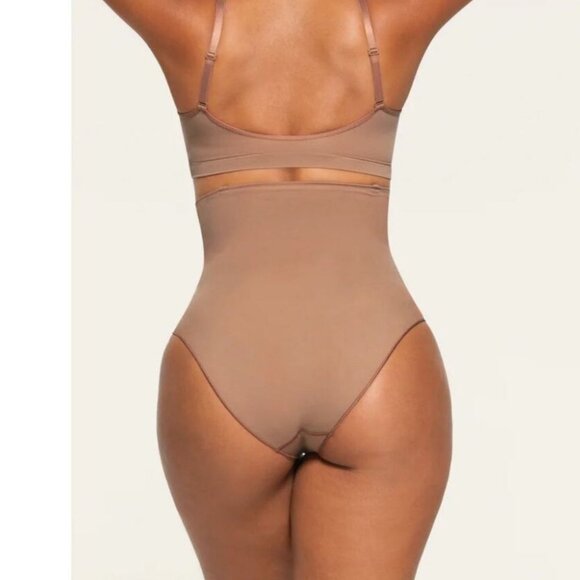 NWOT‎ Women's SKIMS Core Control Brief (SH-MTB-0109) | Size S/M - Picture 2 of 7